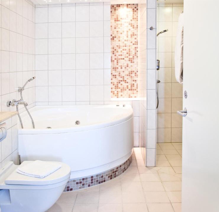 Photo of Others in Sabro