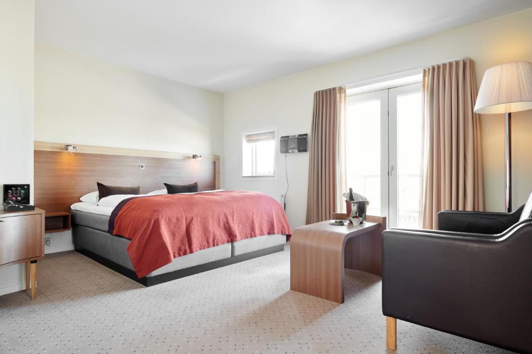 Photo of Others in Sabro