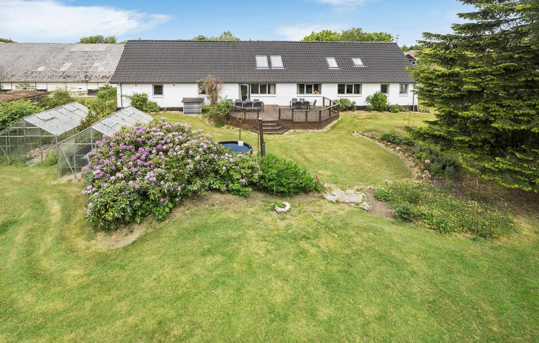 Photo of Others in Hojslev