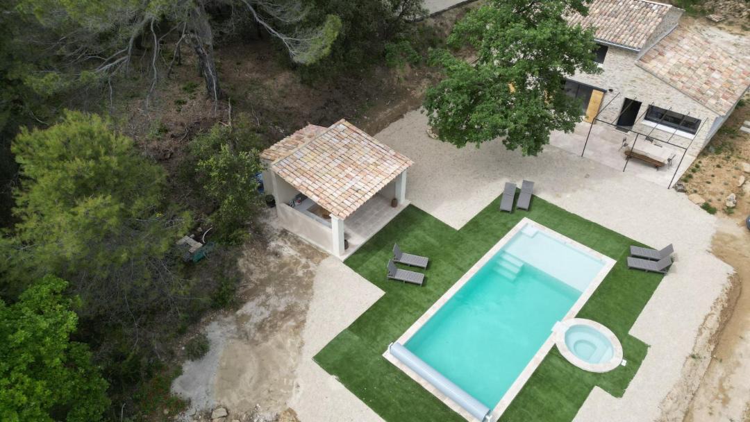 Photo of Others in Piegon