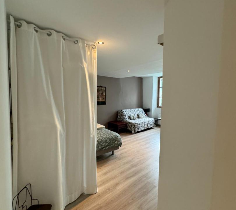 Photo of Others in Annot