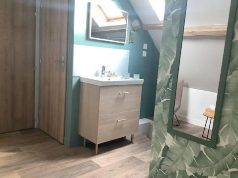 Photo of Others in Widehem