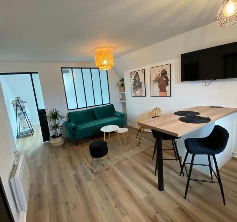 Photo of Others in Laval