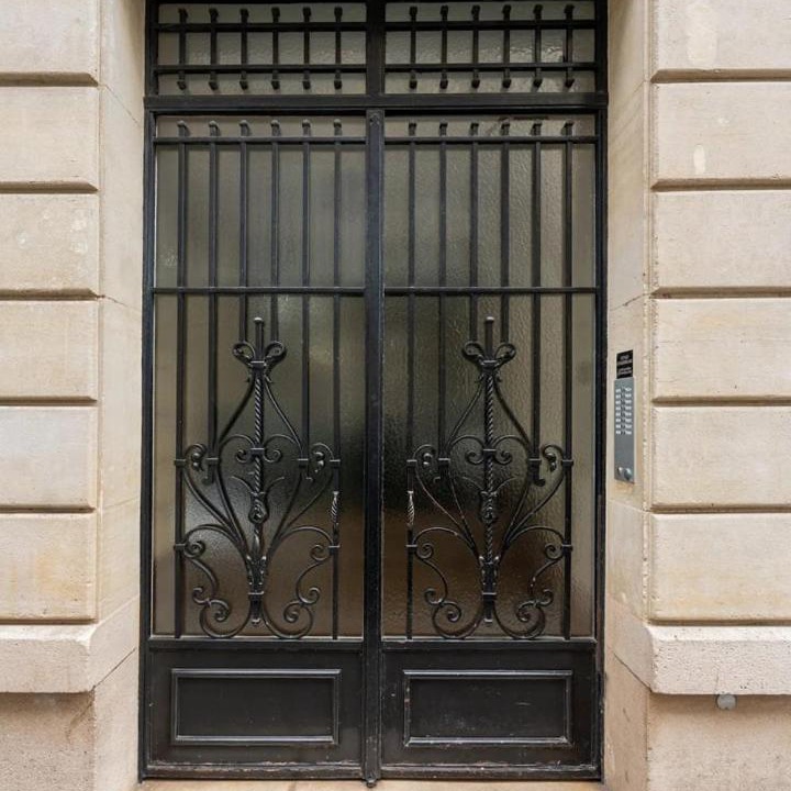 Photo of Others in Neuilly-sur-Seine