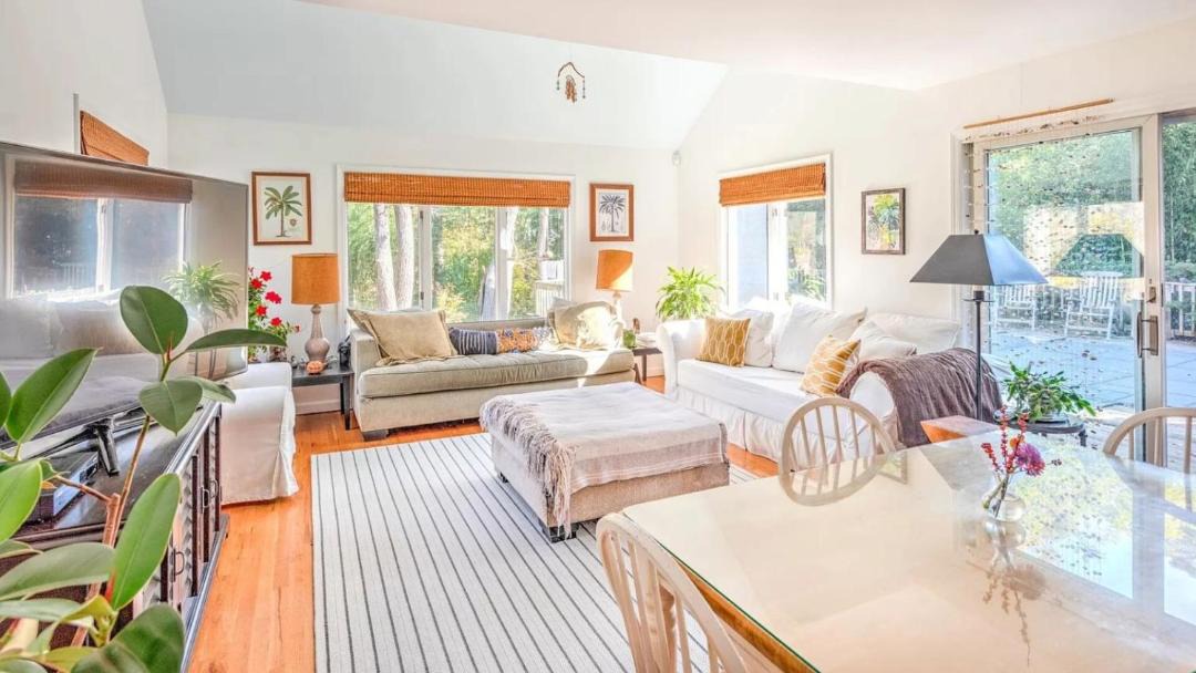 Photo of Others in Tuckahoe