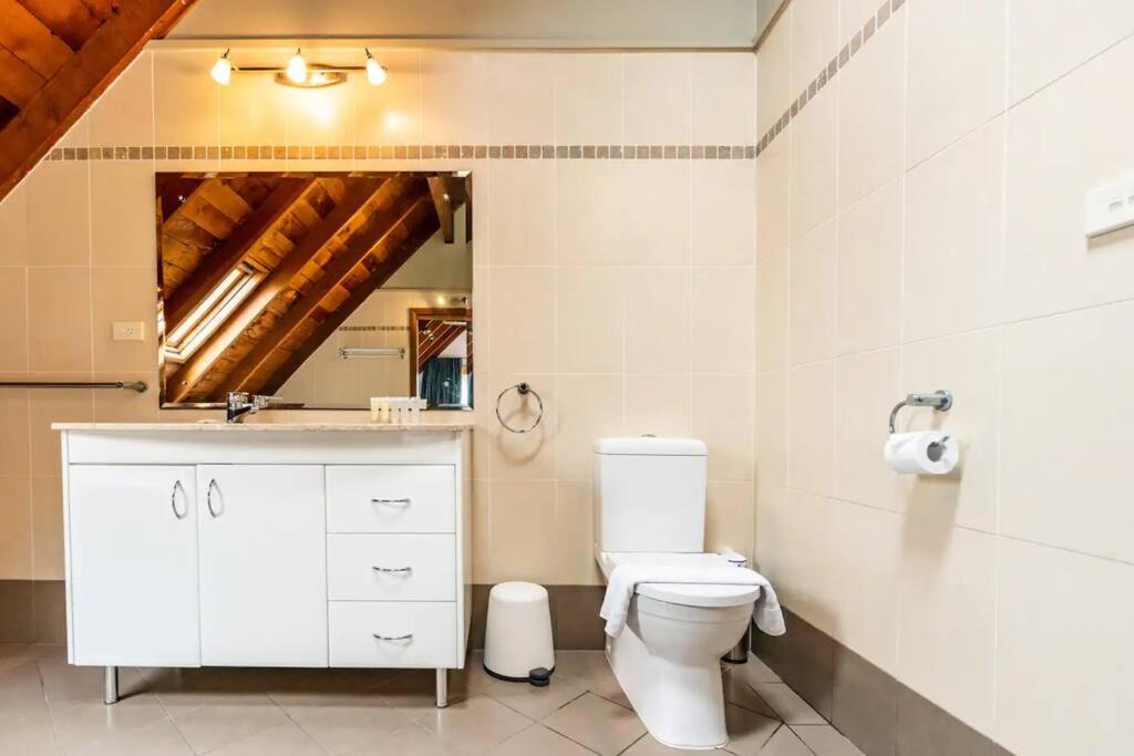 Photo of Bathroom in Lake Munmorah