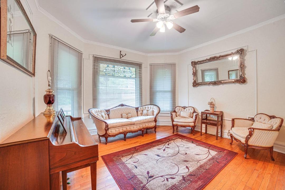 Photo of Others in Champaign