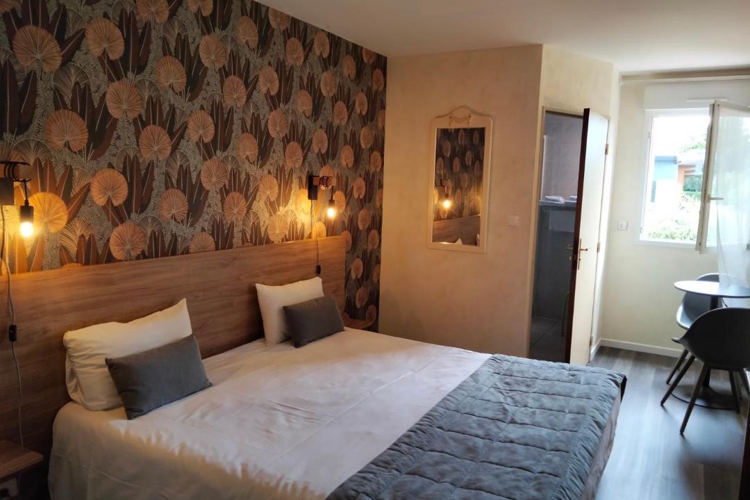 Photo of Others in Chinon