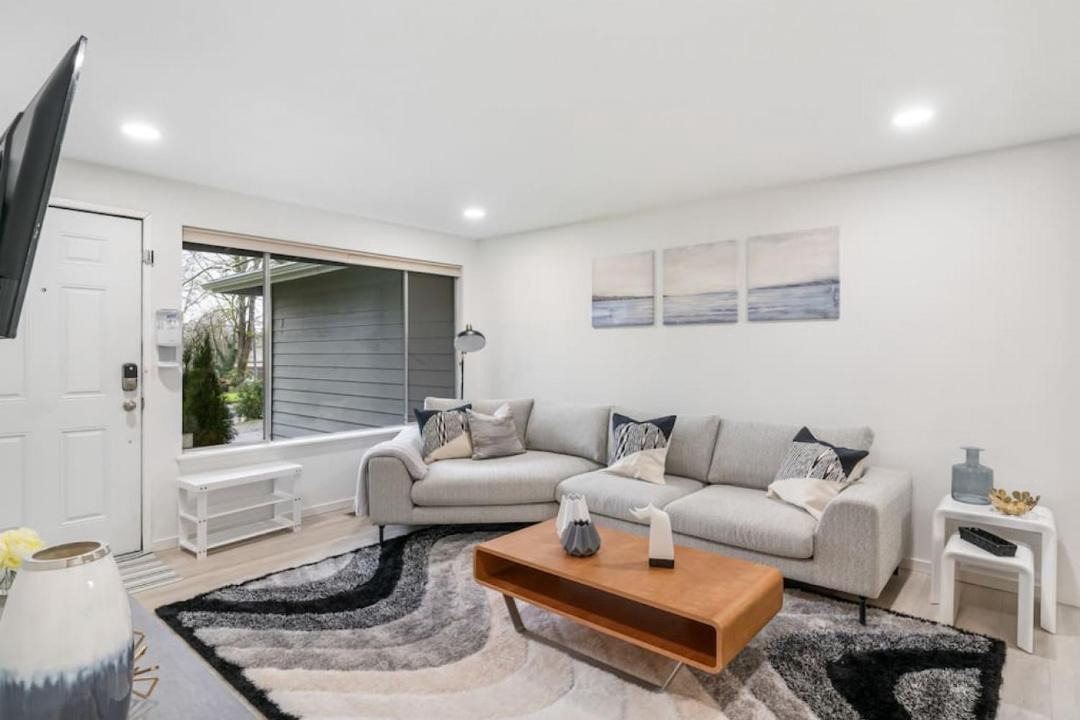 Photo of Others in Juanita