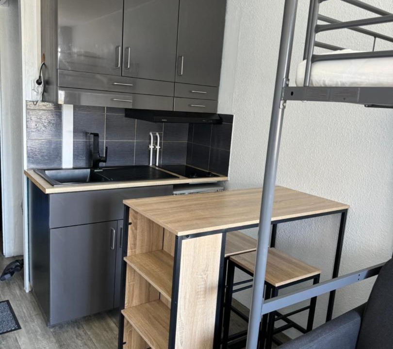 Photo of Others in Arc-1600