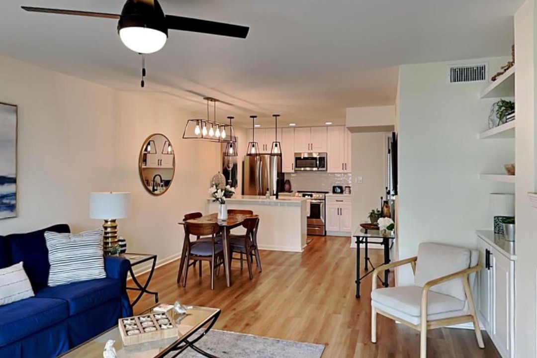 Photo of Others in Key Allegro