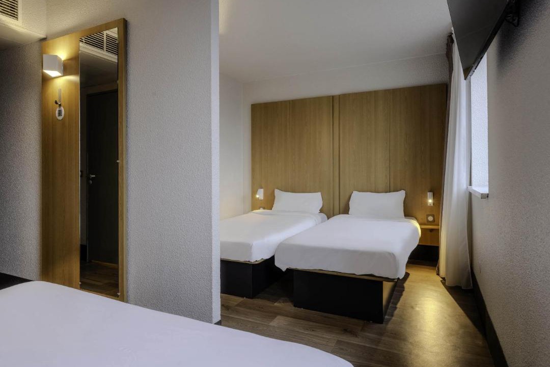 Photo of Others in Arras