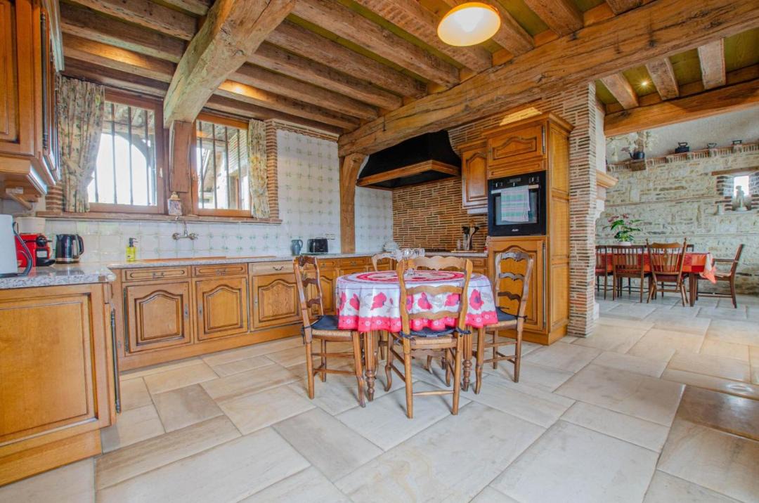 Photo of Others in Montreuil-sur-Barse