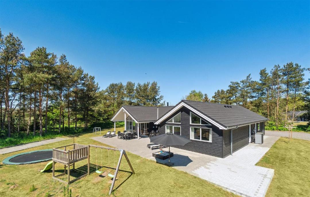 Photo of Others in Bedegaard