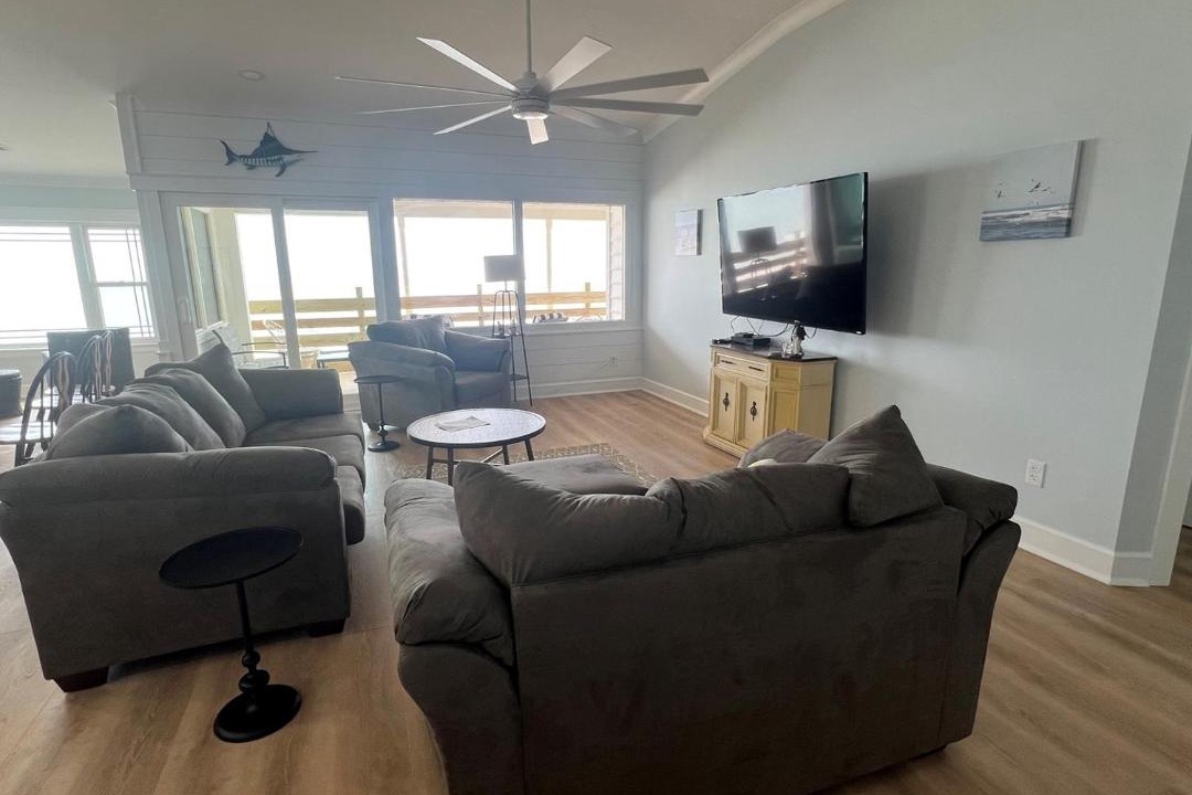 Photo of Livingroom in Surfside Beach