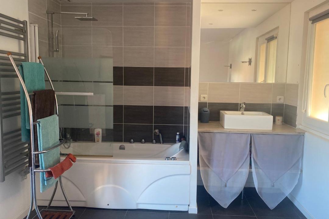 Photo of Bathroom in Saint-Nazaire