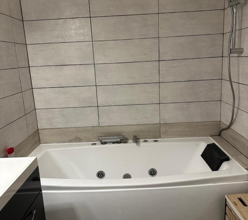 Photo of Bathroom in Lattes