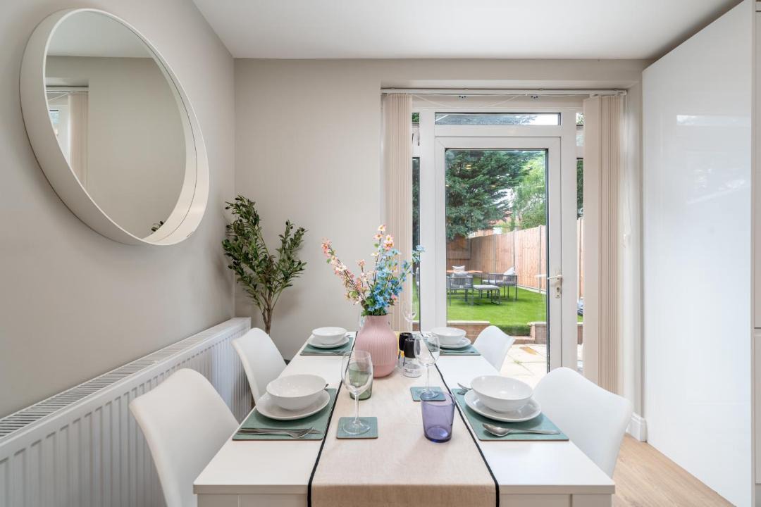 Photo of Others in Burnt Oak