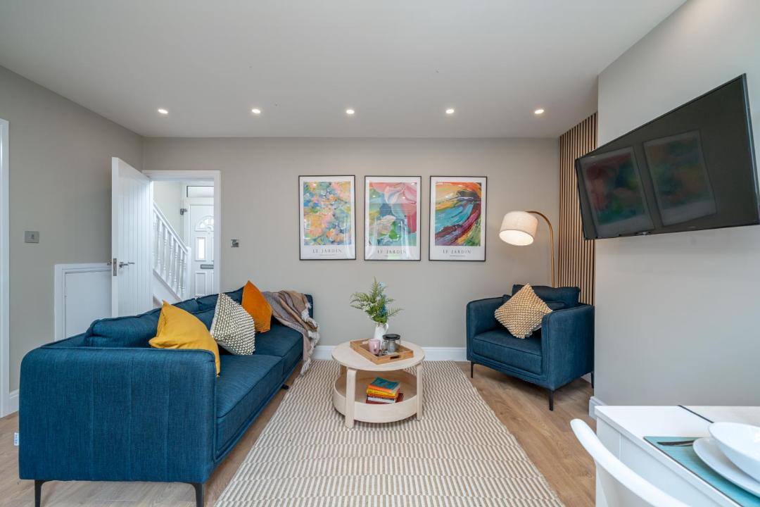 Photo of Others in Burnt Oak