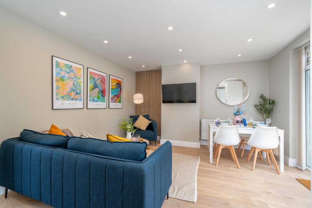 Photo of Others in Burnt Oak