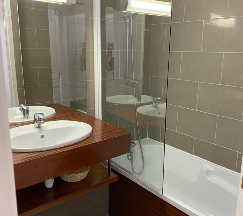 Photo of Bathroom in Font-Romeu-Odeillo-Via
