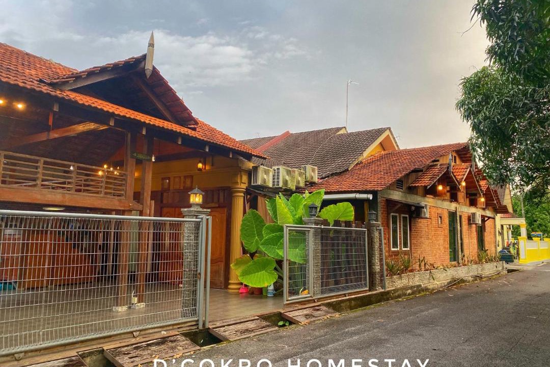 Photo of Others in Parit Raja