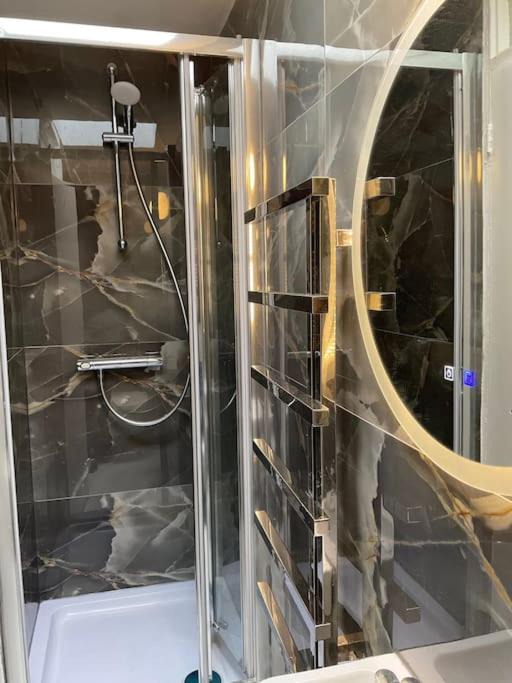 Photo of Others in West Kensington