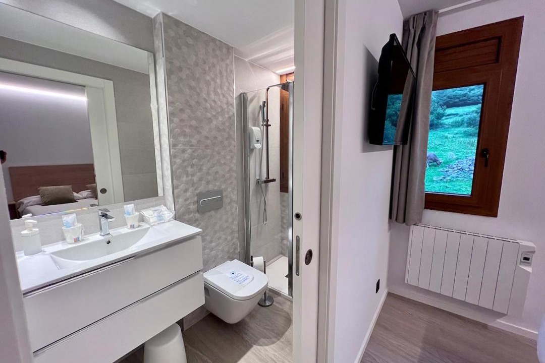 Photo of Bathroom in Arans