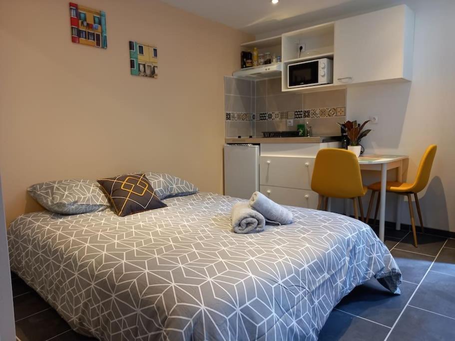 Photo of Bedroom in Limoges