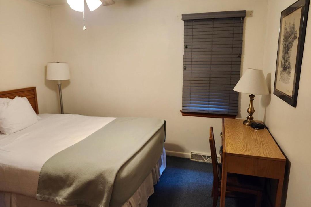 Photo of Bedroom in Hartshorn