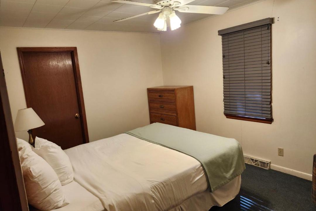 Photo of Bedroom in Hartshorn