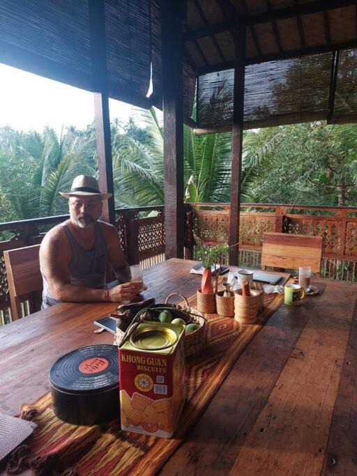 Photo of Others in East Selemadeg