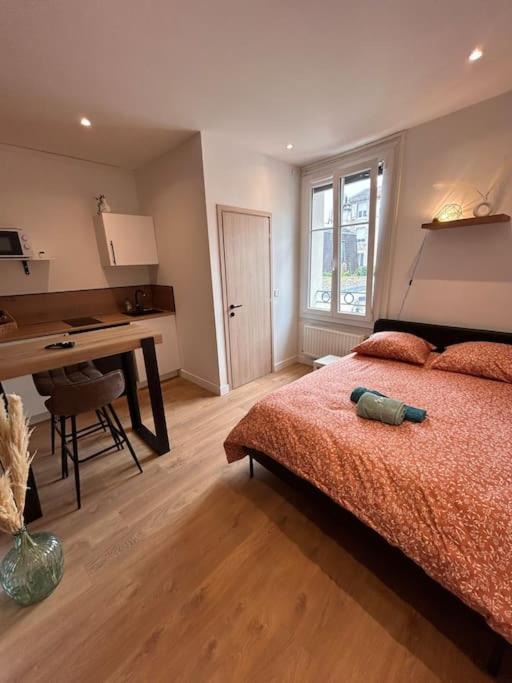 Photo of Bedroom in Haussonville-Blandan-Mon Desert-Saurupt