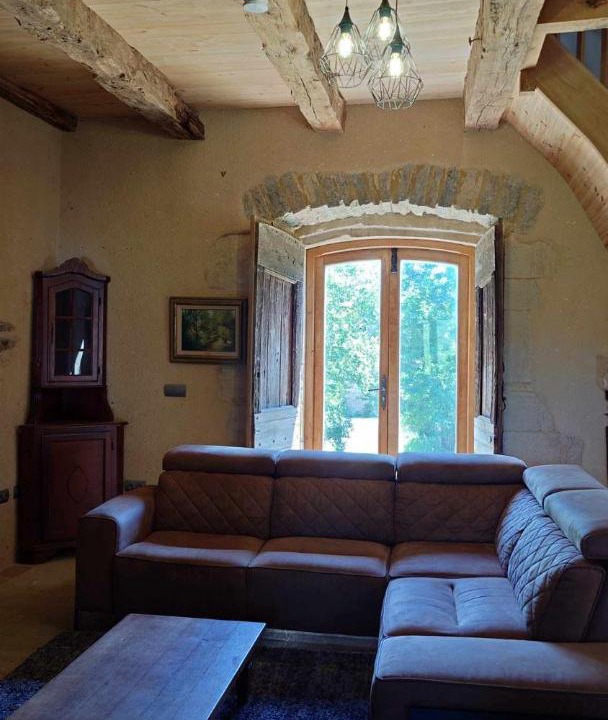 Photo of Livingroom in Villeneuve d'Aveyron