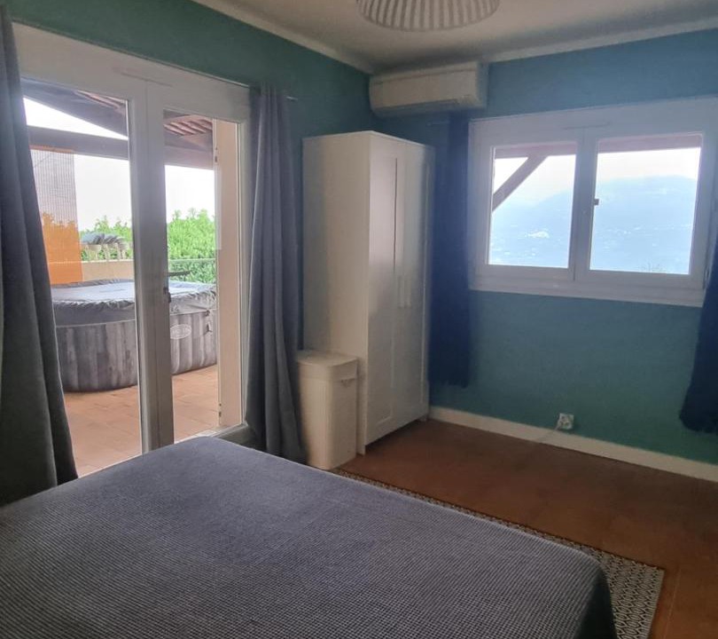 Photo of Bedroom in Porcio