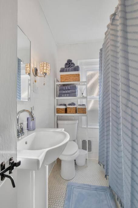 Photo of Others in West Hartford