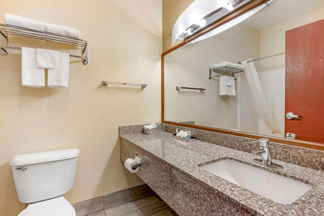 Photo of Bathroom in Wayne