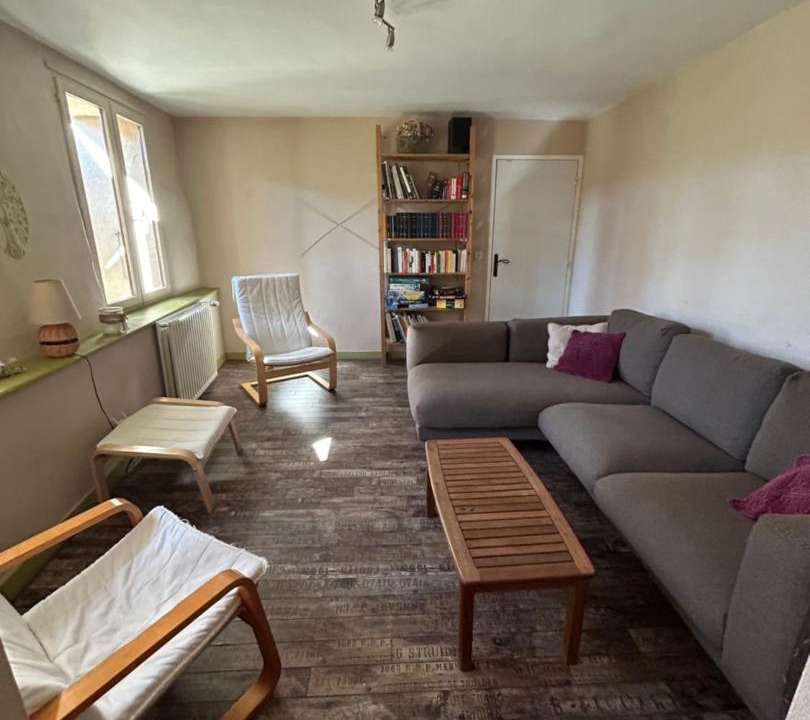 Photo of Livingroom in Saint-Just-Saint-Rambert