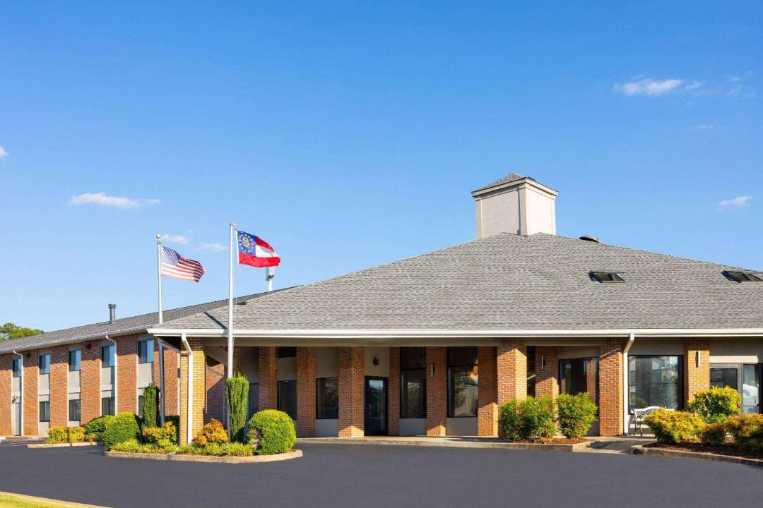 Photo of Buildings in LaGrange