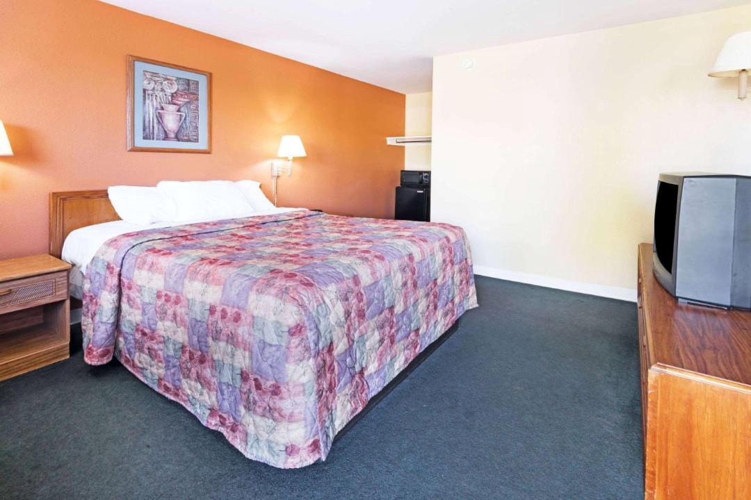 Photo of Bedroom in West Henrietta