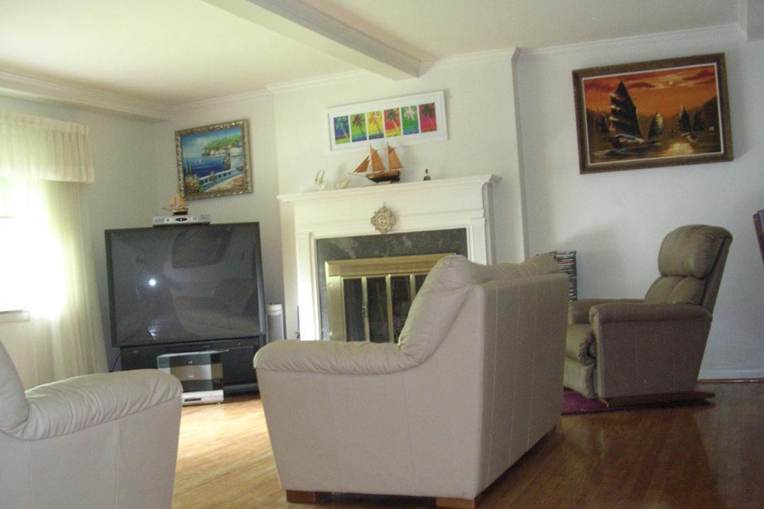 Photo of Livingroom in Huntington