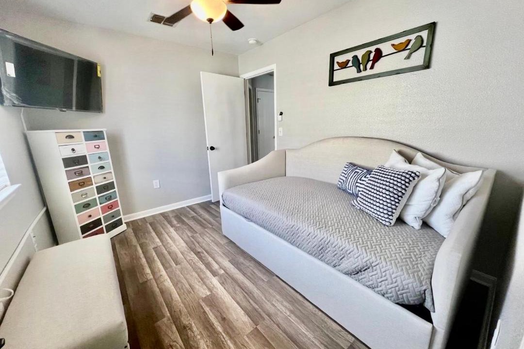 Photo of Bedroom in Southside