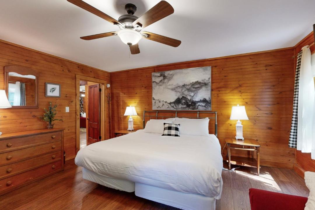 Photo of Bedroom in North Woodstock