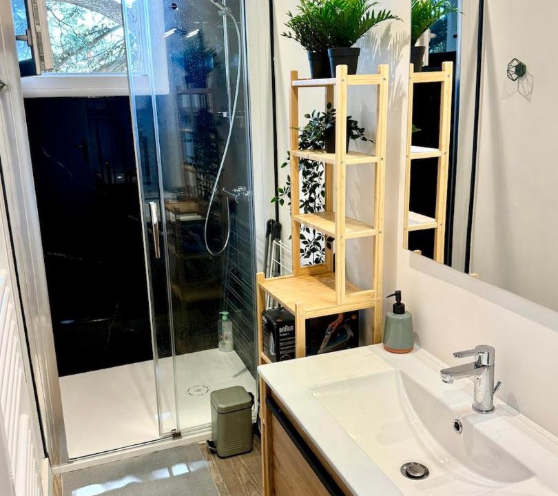 Photo of Bathroom in Castelnaudary