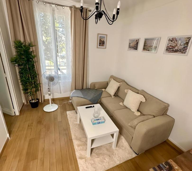 Photo of Livingroom in Le Bourget