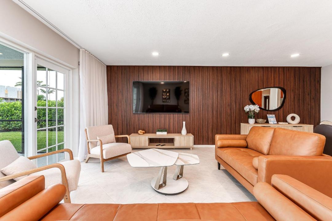Photo of Livingroom in Highland Lakes