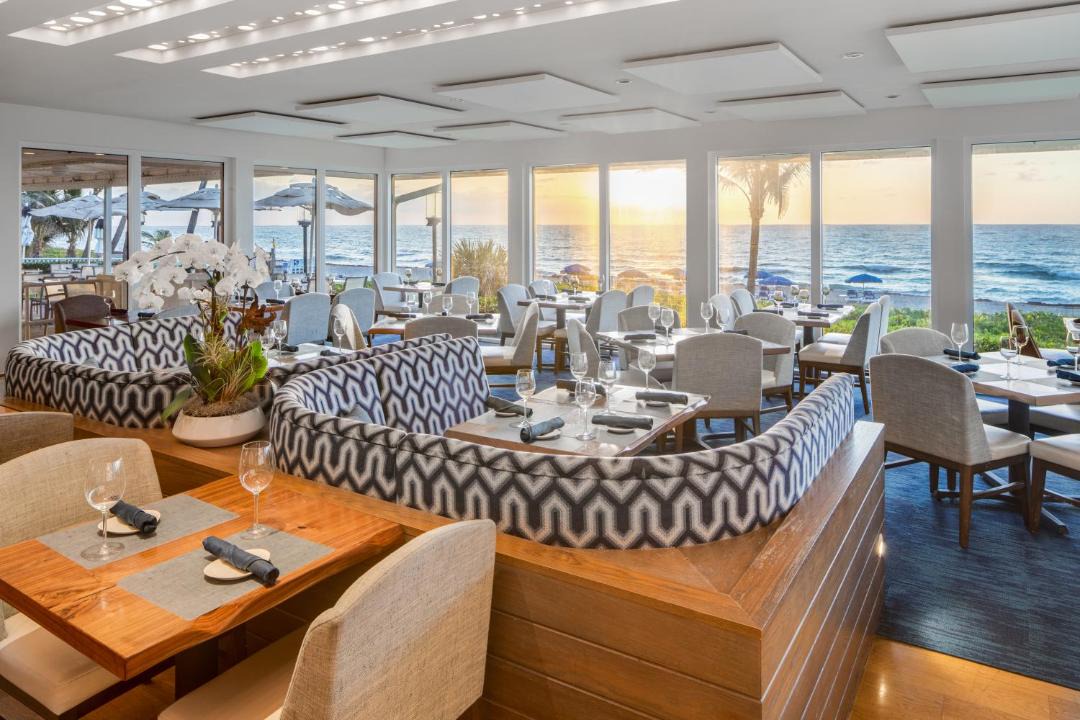 Photo of Livingroom in Highland Beach