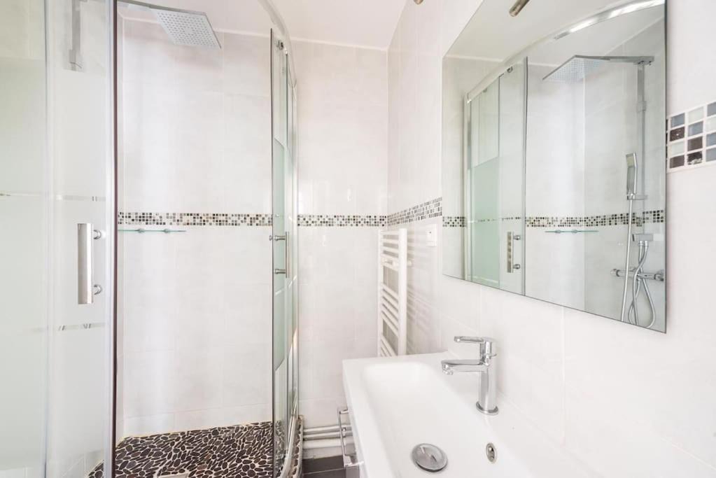 Photo of Bathroom in Silly-Gallieni