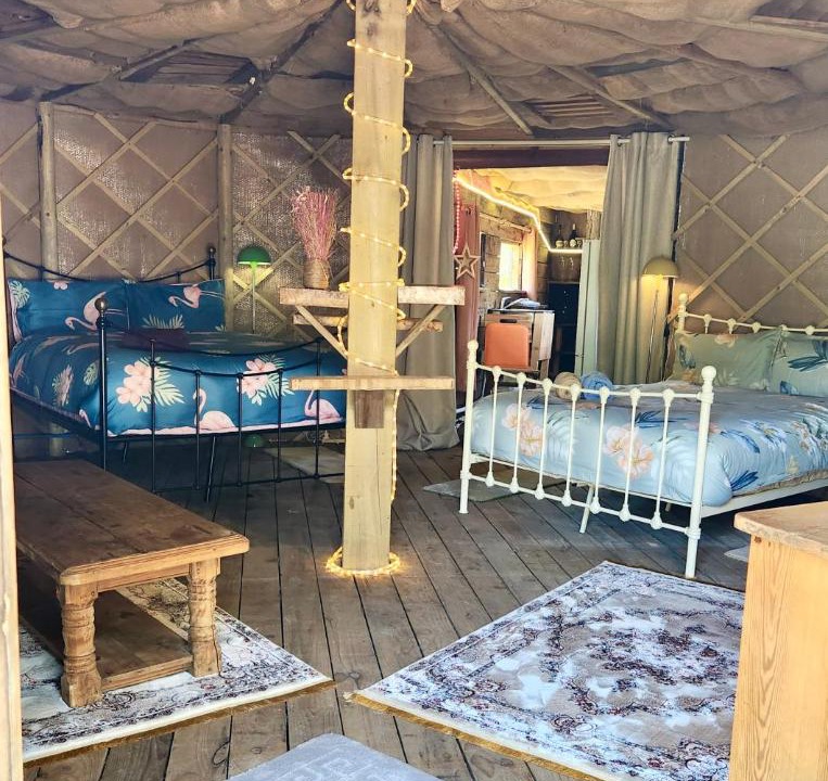 Photo of Others in Fairseat