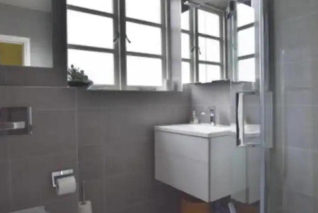 Photo of Bathroom in Hale